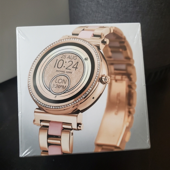 Michael Kors Smart Watch- MKT5041 - Picture 4 of 6